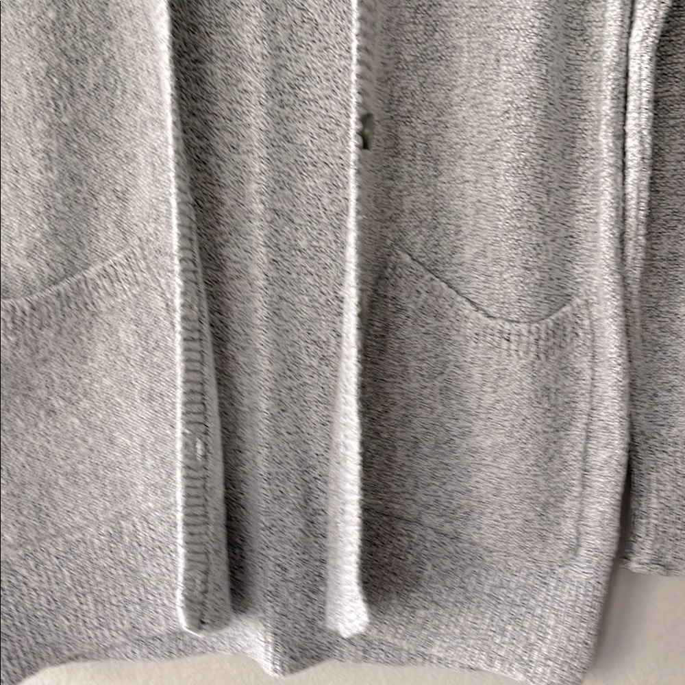 Abercrombie & Fitch Gray Cardigan Sweater ,botton down front with 2side pockets - Picture 3 of 6